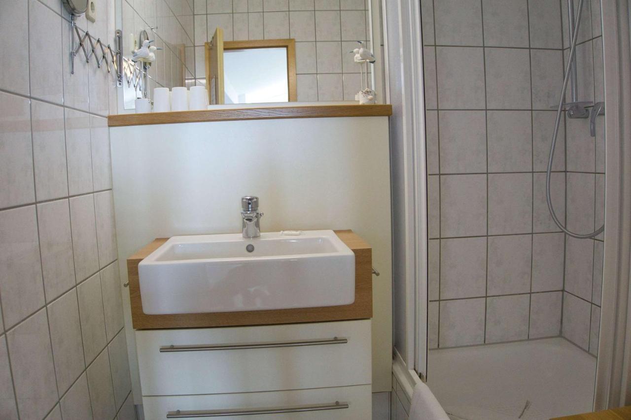 גוהרן Fewo Mit Meerblick, Gratis Nutzung Vom Ahoi Erlebnisbad Und Sauna In Sellin - Haus Blick Zur See Fewo 11 מראה חיצוני תמונה