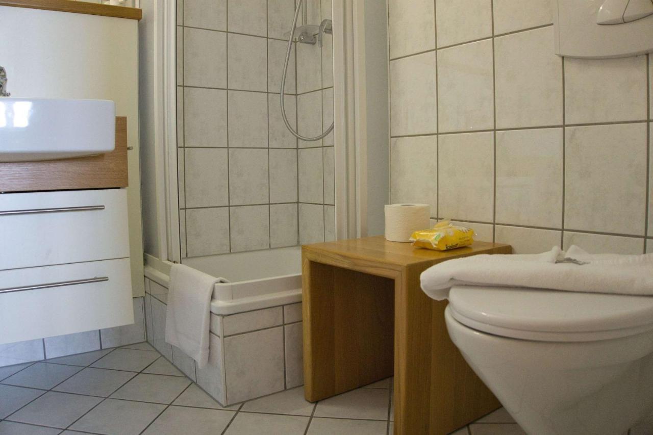 גוהרן Fewo Mit Meerblick, Gratis Nutzung Vom Ahoi Erlebnisbad Und Sauna In Sellin - Haus Blick Zur See Fewo 11 מראה חיצוני תמונה